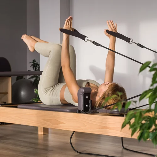 Αξίζει το κόστος το Reformer Pilates; Ανακάλυψε τα οφέλη και τα μειονεκτήματά του