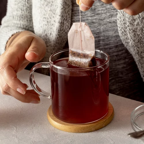 Ανησυχητική ανακάλυψη για τους λάτρεις του τσαγιού: Τι μπορεί να περιέχει - δεν είναι ορατό με το μάτι!