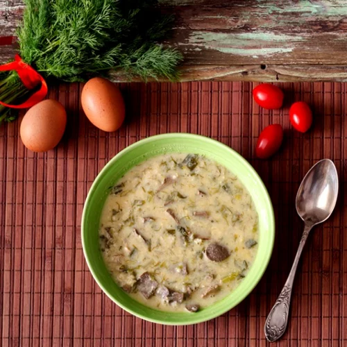 Μαγειρίτσα με μανιτάρια: Η vegan εκδοχή του παραδοσιακού πιάτου για χορτοφάγους