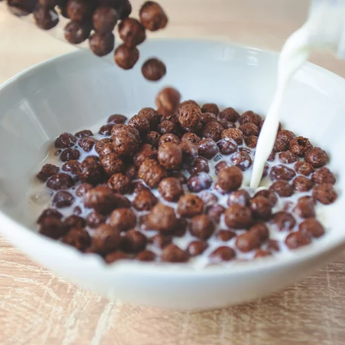 Κορυφαία διατροφολόγος αποκαλύπτει τα τρόφιμα που δεν καταναλώνει ποτέ (παρότι θεωρούνται υγιεινά)