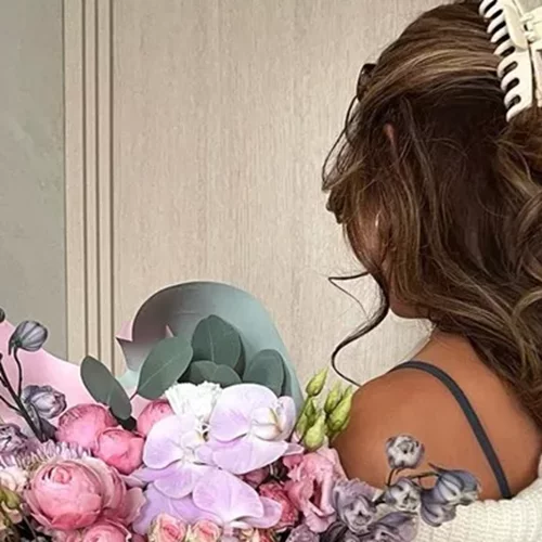 3 εύκολα χτενίσματα με κλάμερ που θα σε κάνουν να μοιάζεις με Pinterest girl