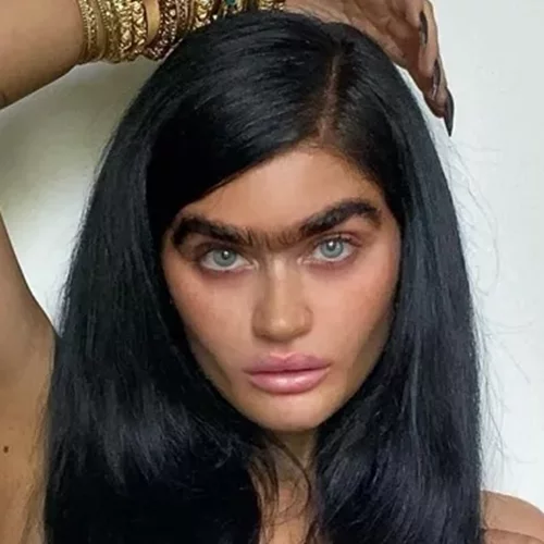 Σοφία Χατζηπαντελή: Μάθαμε το μυστικό για τα τόσο λεία, λαμπερά μαλλιά της