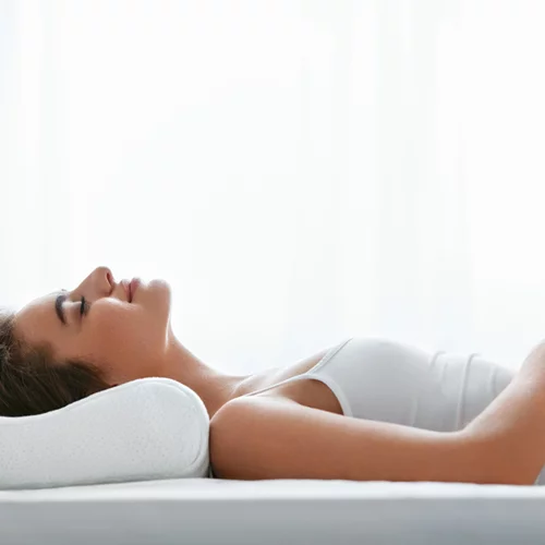 Μαξιλάρια λαιμού: Μπορούν να μειώσουν τον πόνο και να βελτιώσουν τον ύπνο;