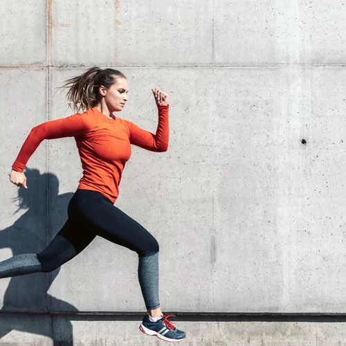 Oι δερματολόγοι εξηγούν: Γιατί κοκκινίζεις όταν γυμνάζεσαι