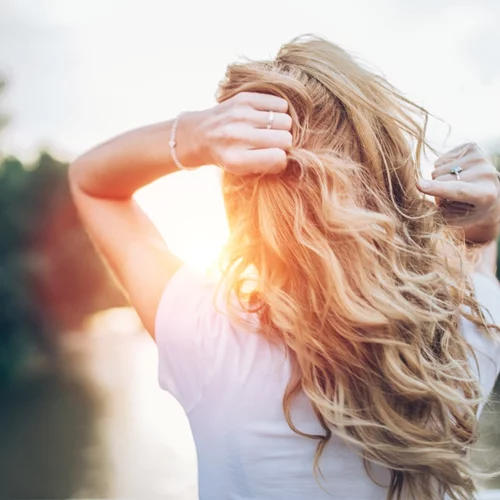 Αραίωση & Τριχόπτωση: Οι καλύτεροι οροί για πιο πυκνά και δυνατά μαλλιά