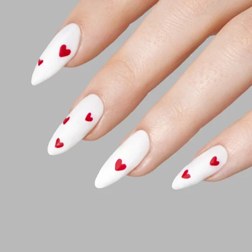 10 ιδέες μανικιούρ για ένα πολυτελές nail look την ημέρα του Αγίου Βαλεντίνου