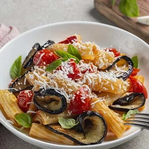 Τι να μαγειρέψω σήμερα; Η light και εύκολη συνταγή για pasta al forno από τη Φλορίντα Πετρουτσέλι που δεν ήξερες ότι χρειάζεσαι