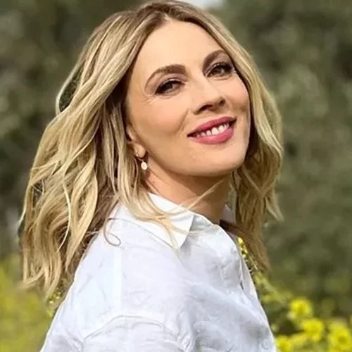 Χωρίς φίλτρα, χωρίς μακιγιάζ: 5 Ελληνίδες άνω των 50 που μεγαλώνουν όμορφα