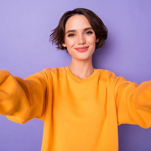 Τα χρώματα μαλλιών στα οποία στρέφονται οι fashionistas αυτήν τη σεζόν