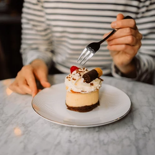 Αποτοξίνωση από τη ζάχαρη: Το πλάνο που θα σε βοηθήσει με τις λιγούρες