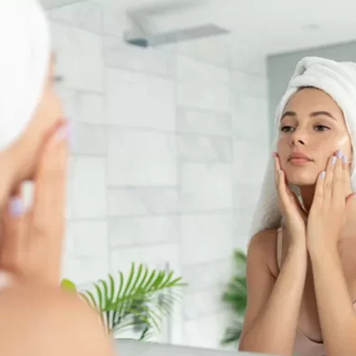 Αυτός είναι ο λόγος που εμφανίζεις (αδικαιολόγητα) σπυράκια - και ίσως δεν τον είχες φανταστεί