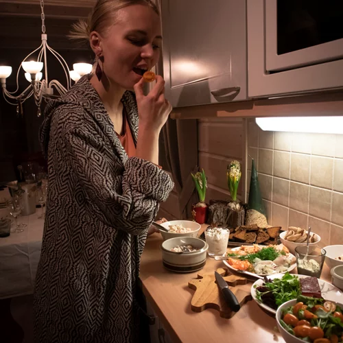 Τρεις (πολύ) συχνοί μύθοι γύρω από το βραδινό γεύμα