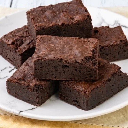 Φανταστικά brownies χωρίς αυγά και ζάχαρη - Πανεύκολη συνταγή, χωρίς ψήσιμο