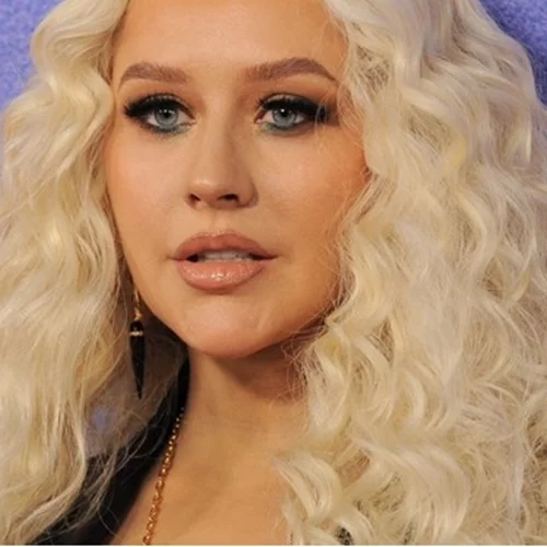 Άναυδο το κοινό της Κριστίνα Αγκιλέρα με τη νέα της εμφάνιση: Πώς έχασε 18 κιλά σε ένα μήνα