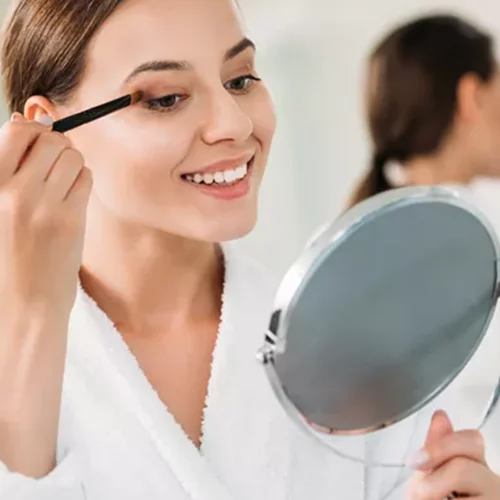 Primer ματιών: Τι είναι και πόσο χρησιμεύει στο μακιγιάζ;