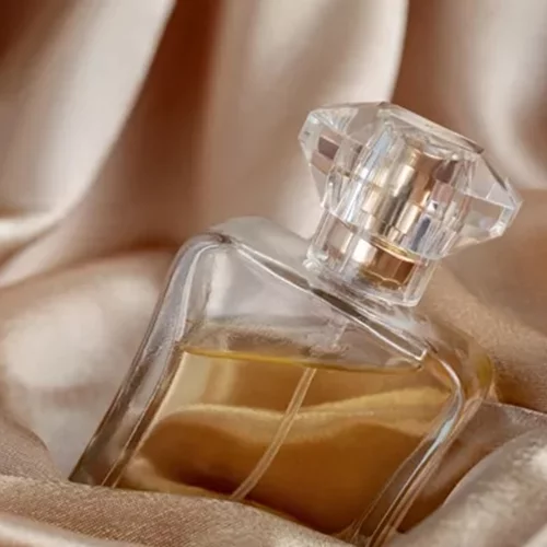 Τα πιο δημοφιλή γυναικεία αρώματα σύμφωνα με το TikTok