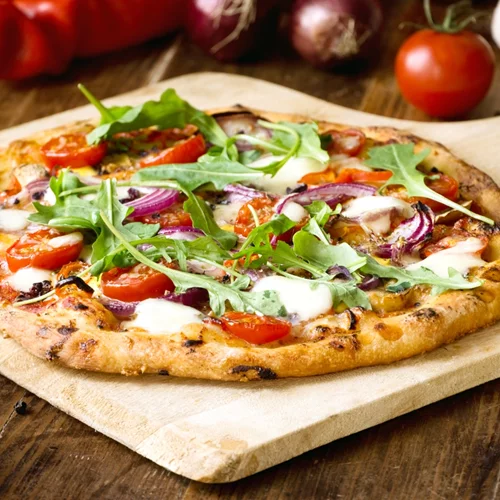 Τέσσερις συμβουλές για να μετατρέψεις μια πίτσα σε υγιεινό γεύμα