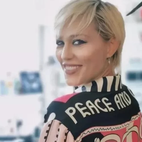 Self-Love: Η Πηνελόπη Αναστασοπούλου ποζάρει με το μπικίνι της και στέλνει το πιο ηχηρό μήνυμα