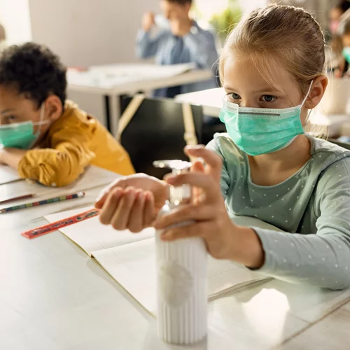 Πώς επιλέγουμε τη σωστή μάσκα για τα παιδιά;