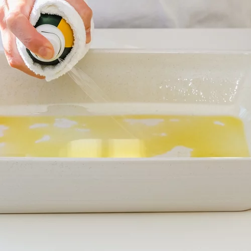 Σπρέι ελαιολάδου: Πόσοι ψεκασμοί είναι μια κουταλιά της σούπας; Πώς θα το μετρήσεις