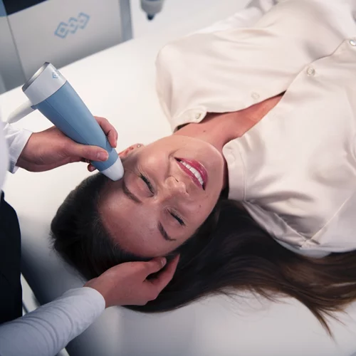 Ποια είναι σήμερα, η απόλυτη δερματική θεραπεία για σφριγηλό πρόσωπο και νεανικό σώμα;