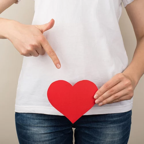 Δεν κρατιέσαι; Πώς η περίοδός σου επηρεάζει την κύστη σου