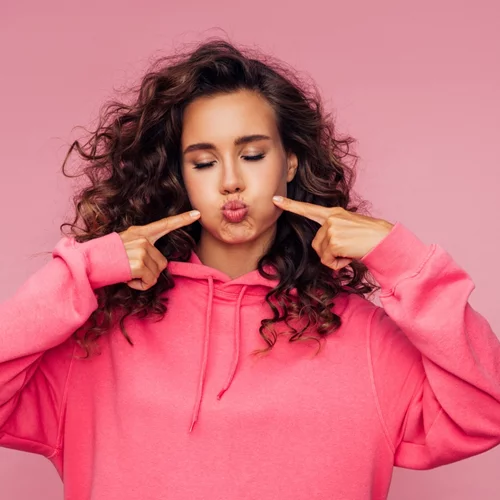 Λίπος στο πρόσωπο: 8 συμβουλές για να απαλλαγείς άμεσα