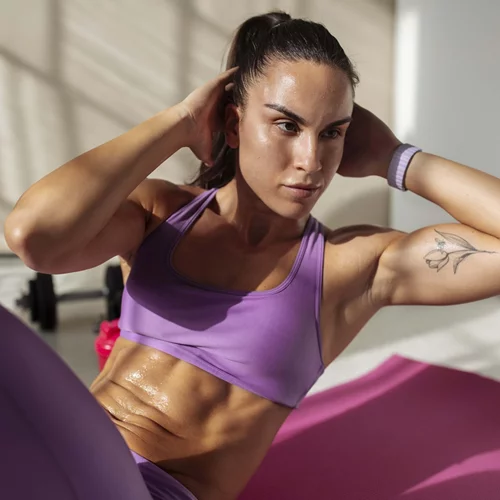 Γραμμωμένοι κοιλιακοί σε 2 εβδομάδες - Η 10λεπτη γυμναστική που κάνει θαύματα