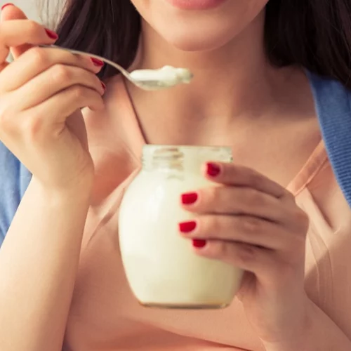 Οστεοπόρωση: Οι τροφές που θα σε βοηθήσουν να την προλάβεις - Συμβάλλουν στην καλή υγεία των οστών