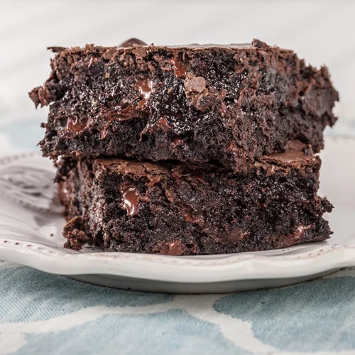 Ζουμερά brownies στο air fryer - χωρίς μίξερ και με ελάχιστα υλικά