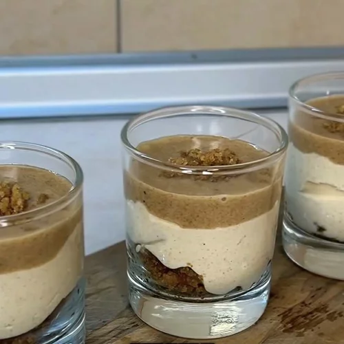 Cheesecake μελομακάρονο με 3 υλικά μέσα σε 3'