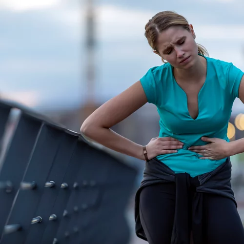 Φούσκωμα στην κοιλιά: Οι ασκήσεις που ανακουφίζουν άμεσα