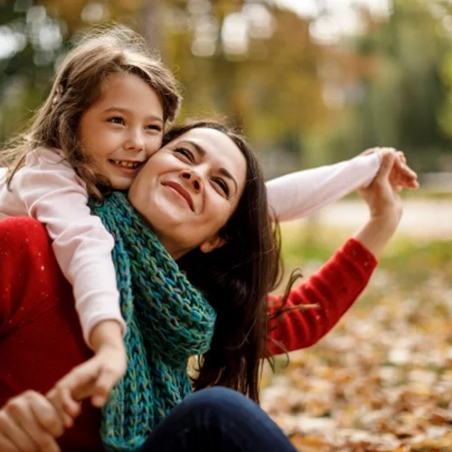 6 σημάδια που δείχνουν ότι παρέχεις συναισθηματική ασφάλεια στα παιδιά σου