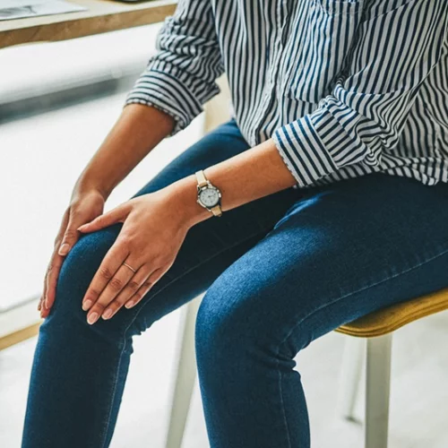 Πότε πάμε στο ρευματολόγο; Τα 4+1 συμπτώματα που μας οδηγούν στον ειδικό