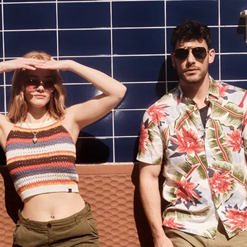 "A day in the life": Η νέα καμπάνια της Superdry έχει άκρως ανοιξιάτικη διάθεση