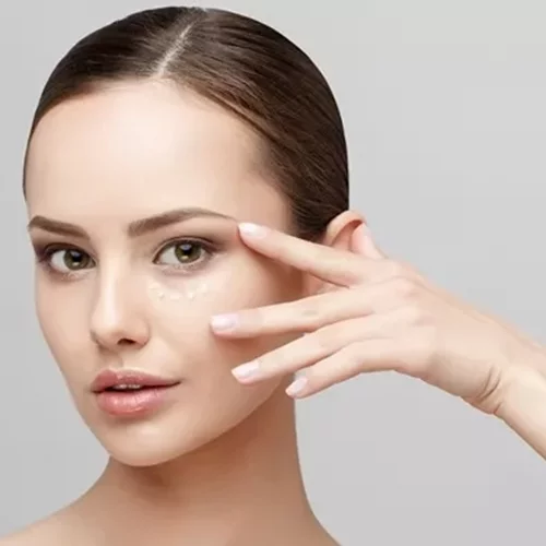 7 κρέμες και οροί που αποδεδειγμένα καταπολεμούν το πόδι της χήνας