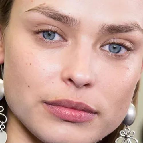 Το viral TikTok hack που θα κάνει την επιδερμίδα σου τόσο λεία που θα ξεχάσεις το foundation