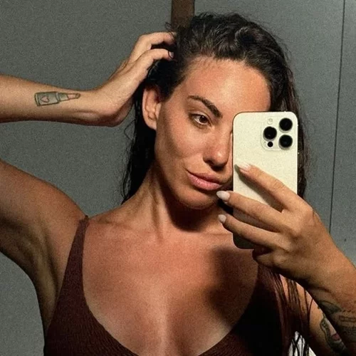 Η Ευρυδίκη Βαλαβάνη ετοίμασε την πιο καλοκαιρινή πίτα χωρίς φύλλο