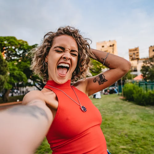 Πώς να φροντίσω το τατουάζ το καλοκαίρι; Τα dos και τα don’ts