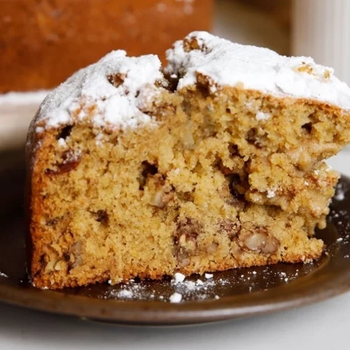 Συνταγή για φανουρόπιτα που δεν τρίβεται – με 9 υλικά