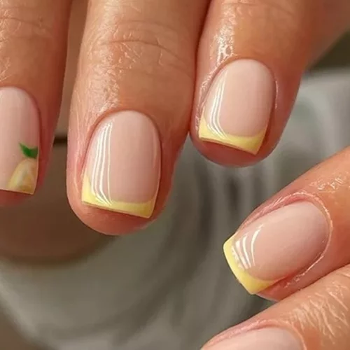 Lemon Nail Trend: 5 nail art ιδέες για μανικιούρ που θυμίζει σισιλιάνικο λεμόνι