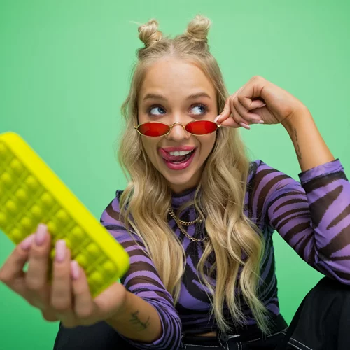 Νέα μελέτη: Η εφηβεία του εγκεφάλου διαρκεί μέχρι τα 32 - Οι 5 φάσεις της εγκεφαλικής ανάπτυξης