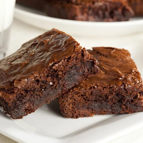 Τα πιο εύκολα brownies με 3 υλικά από τη διατροφολόγο