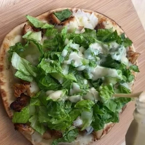 Η πιο νόστιμη και γρήγορη πίτσα με γεύση... Caesar's