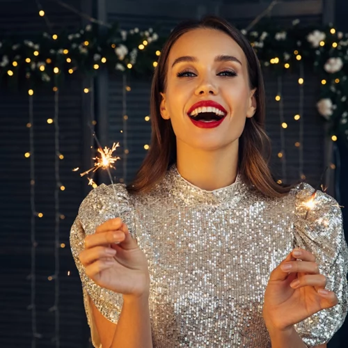 Όλα τα μυστικά για να διατηρήσουμε λαμπερή την επιδερμίδα μας μέσα στις γιορτές