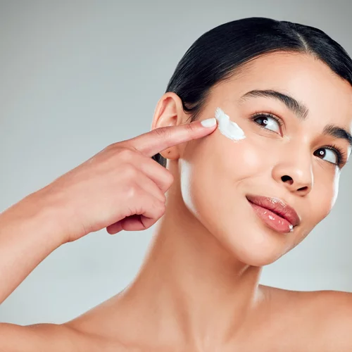 Προστασία από τον ήλιο: Ποιο είναι το πιο συνηθισμένο λάθος που κάνεις στην εφαρμογή αντηλιακού;