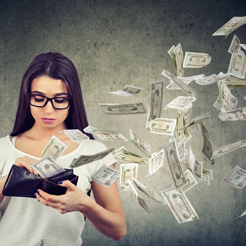 3 λόγοι που σπαταλάς τα χρήματά σου