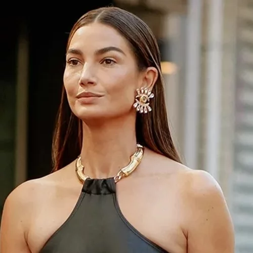 Το εύκολο χτένισμα που χαρίζει έξτρα πόντους κομψότητας σε κάθε εμφάνιση