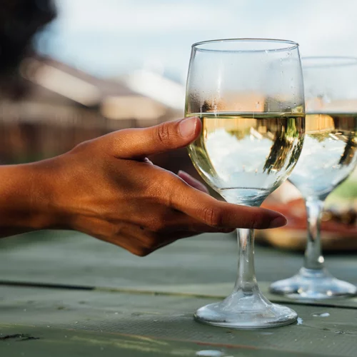 Αυτό είναι το ελληνικό κρασί με τις λιγότερες θερμίδες σύμφωνα με τους ειδικούς