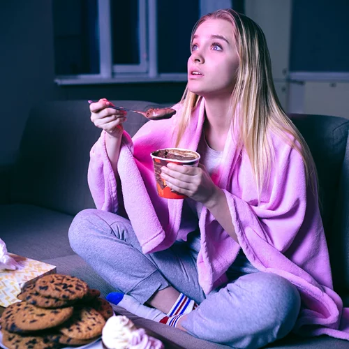 Γιατί έχεις την ανάγκη να καταναλώνεις τροφές πλούσιες σε υδατάνθρακα κατά την έμμηνο ρύση;